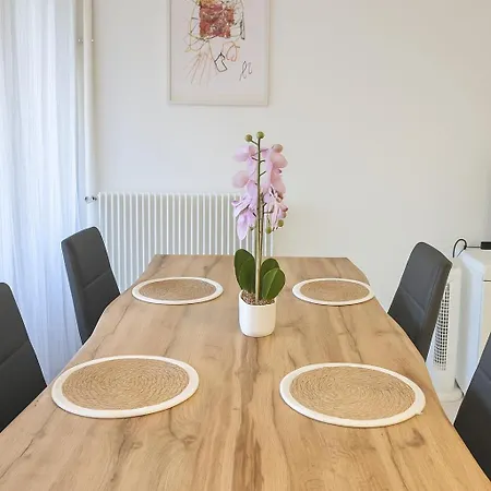 La Terrasse Des Pins Spacieux Et Familial *