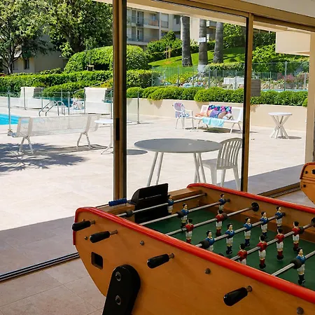 La Terrasse Des Pins Spacieux Et Familial Apartament Antibes