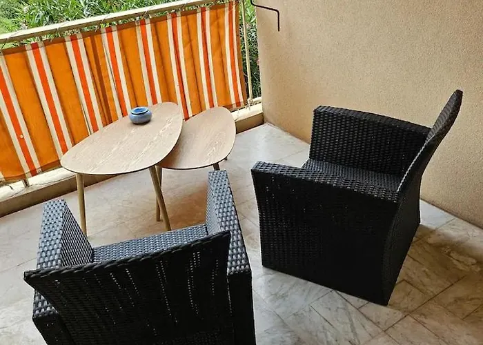 La Terrasse Des Pins Spacieux Et Familial Lägenhet *