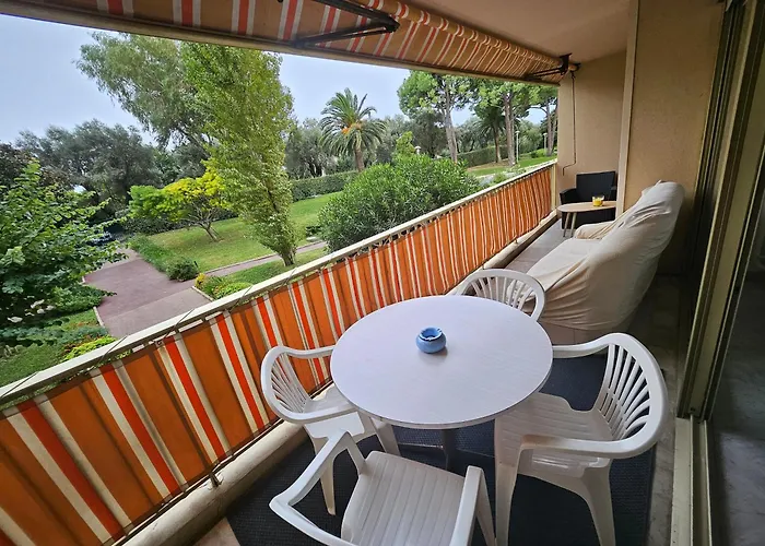 Lägenhet La Terrasse Des Pins Spacieux Et Familial *